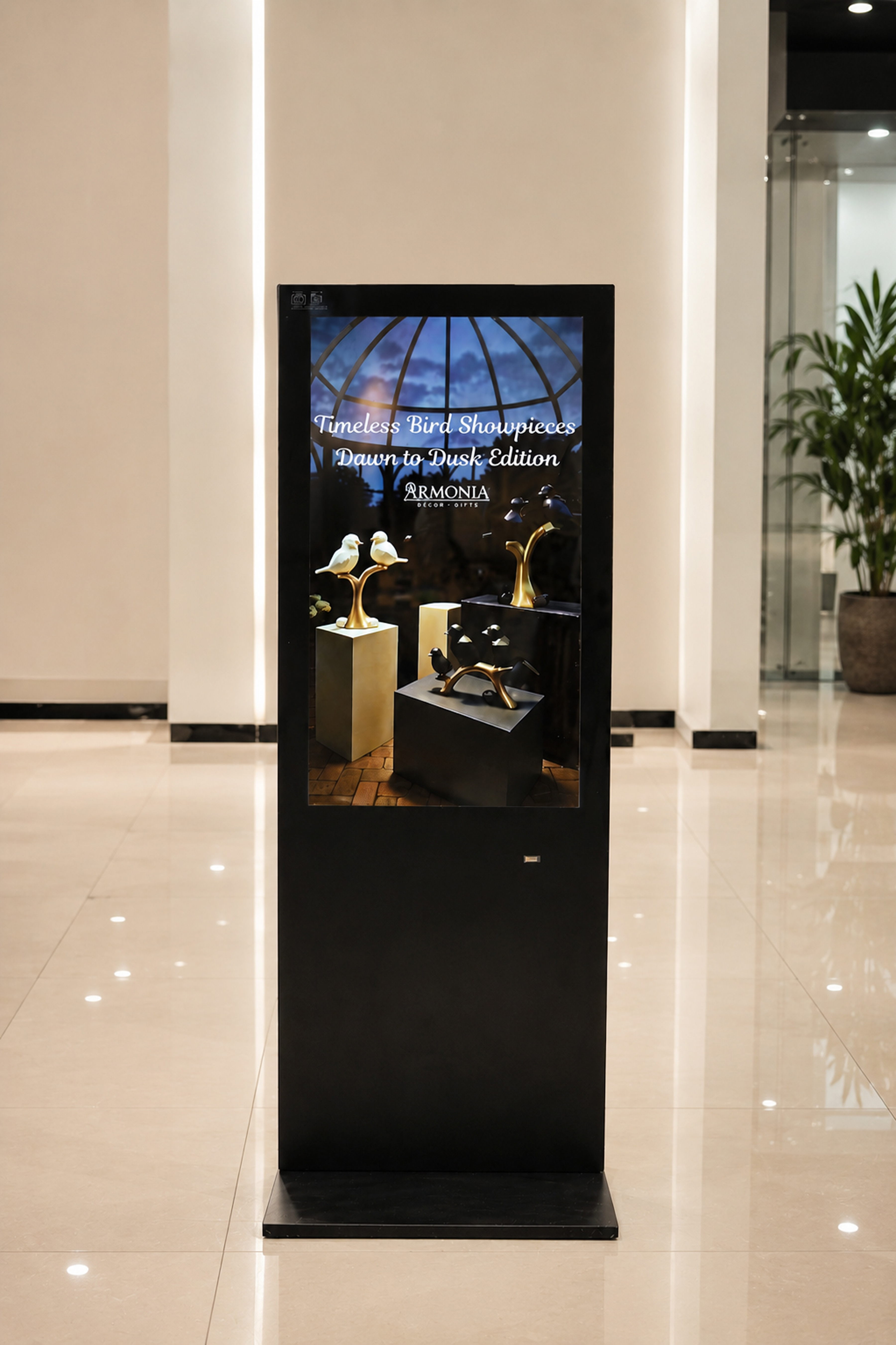 360 T Standee
